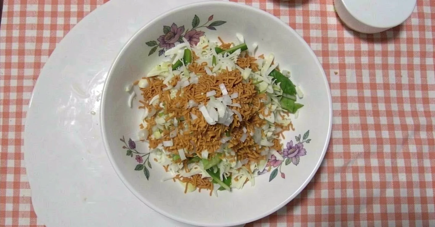 Chicken Ramen Crunch Salad